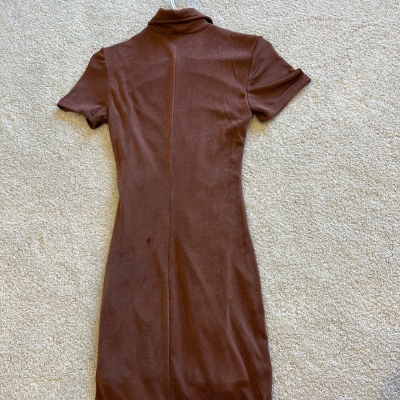 AUBURN MIDI DRESS - Picture 8 of 14